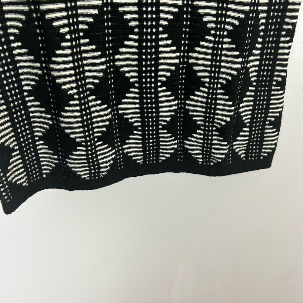 Brooks Brothers Black and White Short Sleeve Tee Size M - Picture 6 of 8